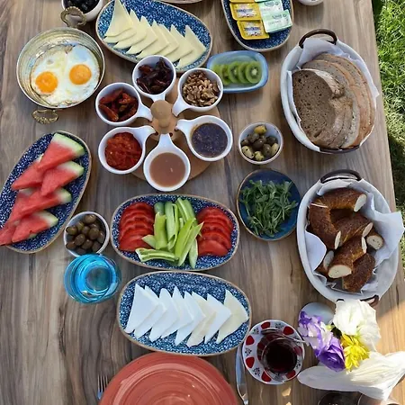 Casa Luxury Hotel 3*