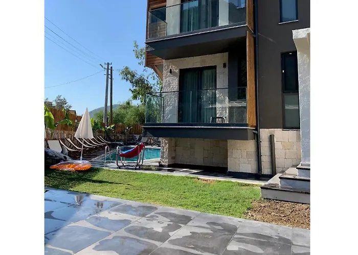 Casa Luxury Hotel 3*